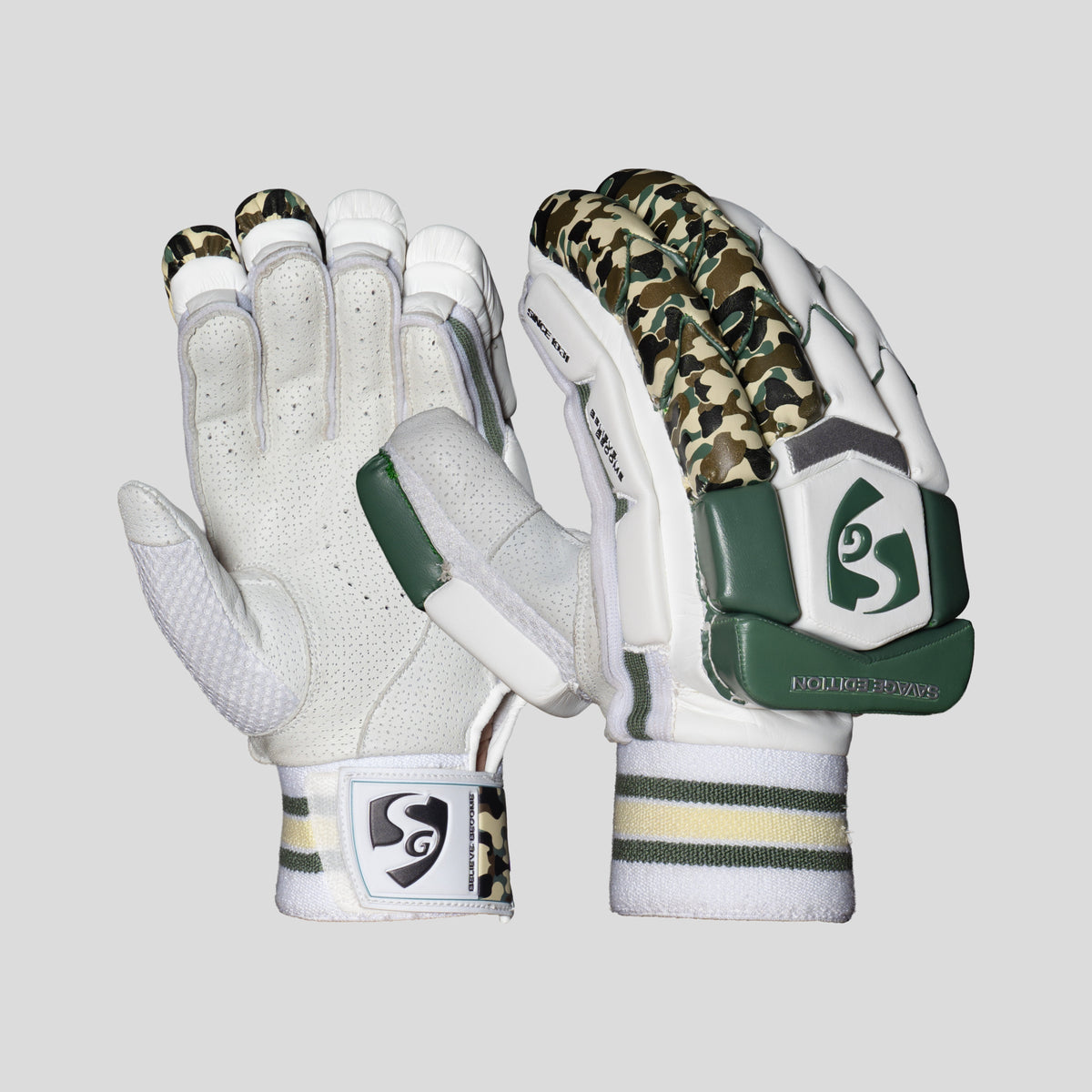 SG Savage Edition Batting Gloves