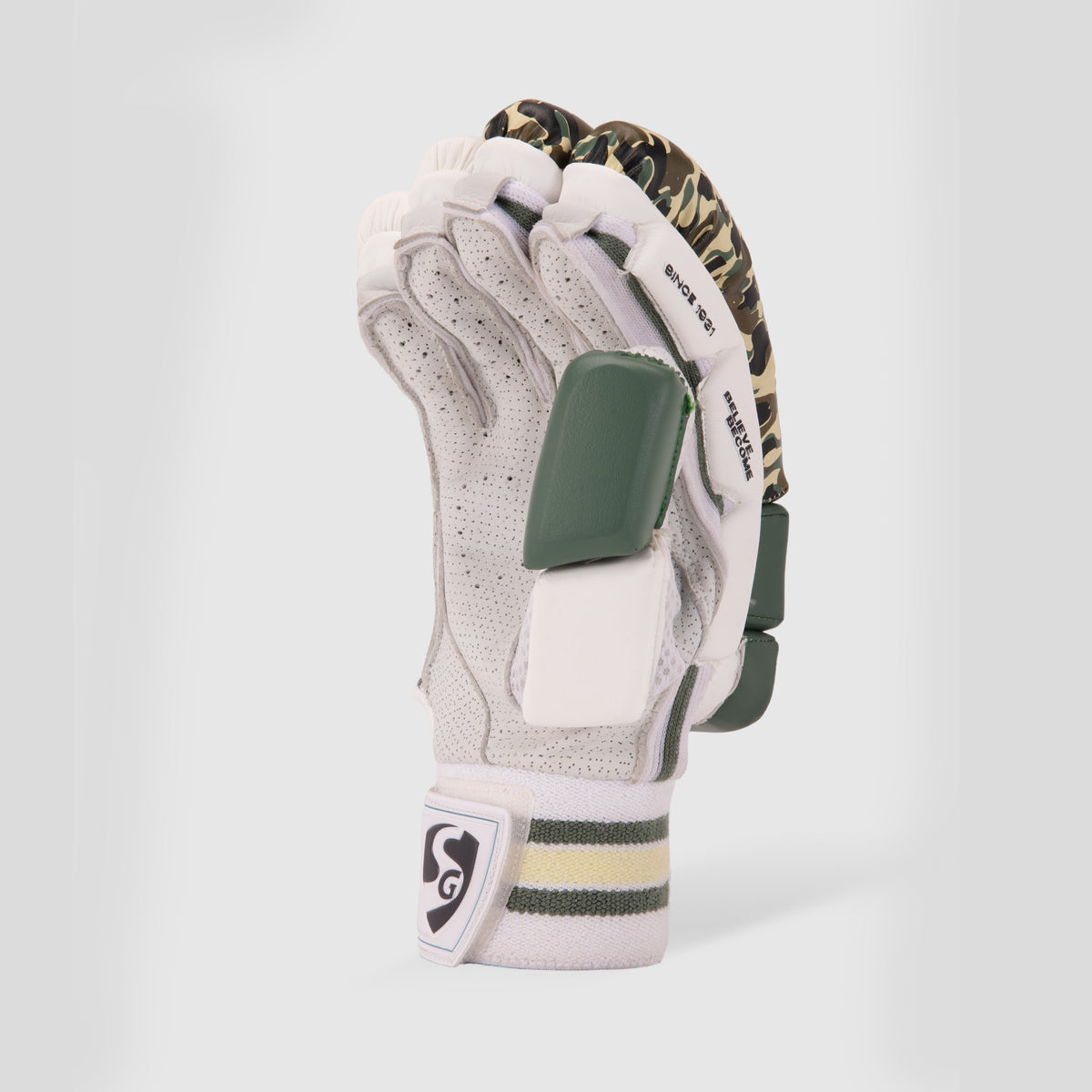 SG Savage Edition Batting Gloves
