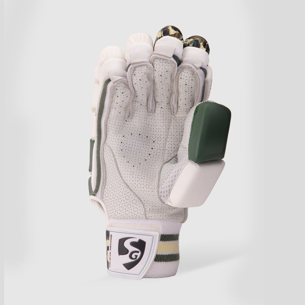 SG Savage Edition Batting Gloves