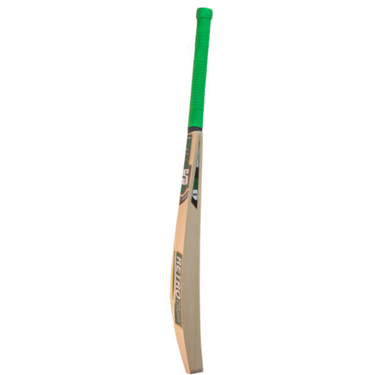 SS VA-900 Solitaire Kashmir Willow Cricket Bat SIze 7
