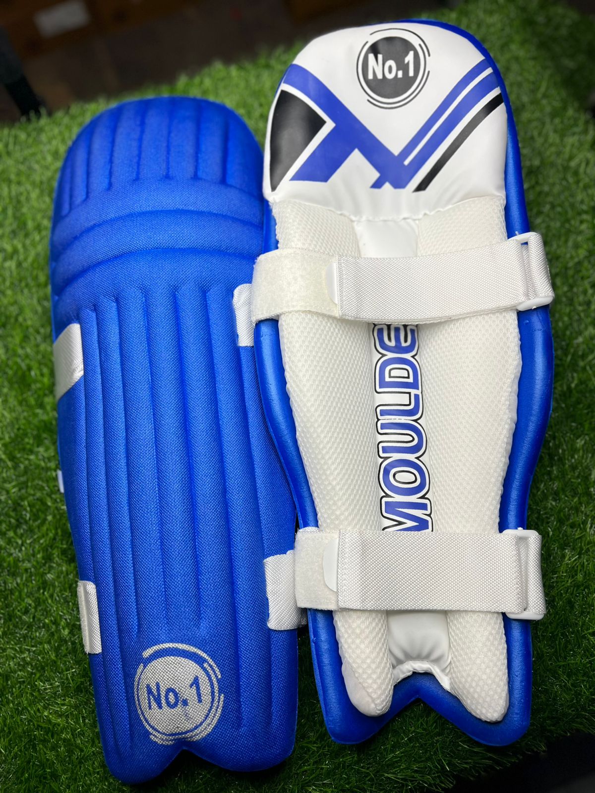 NO 1 MOLDED BATTING PADS