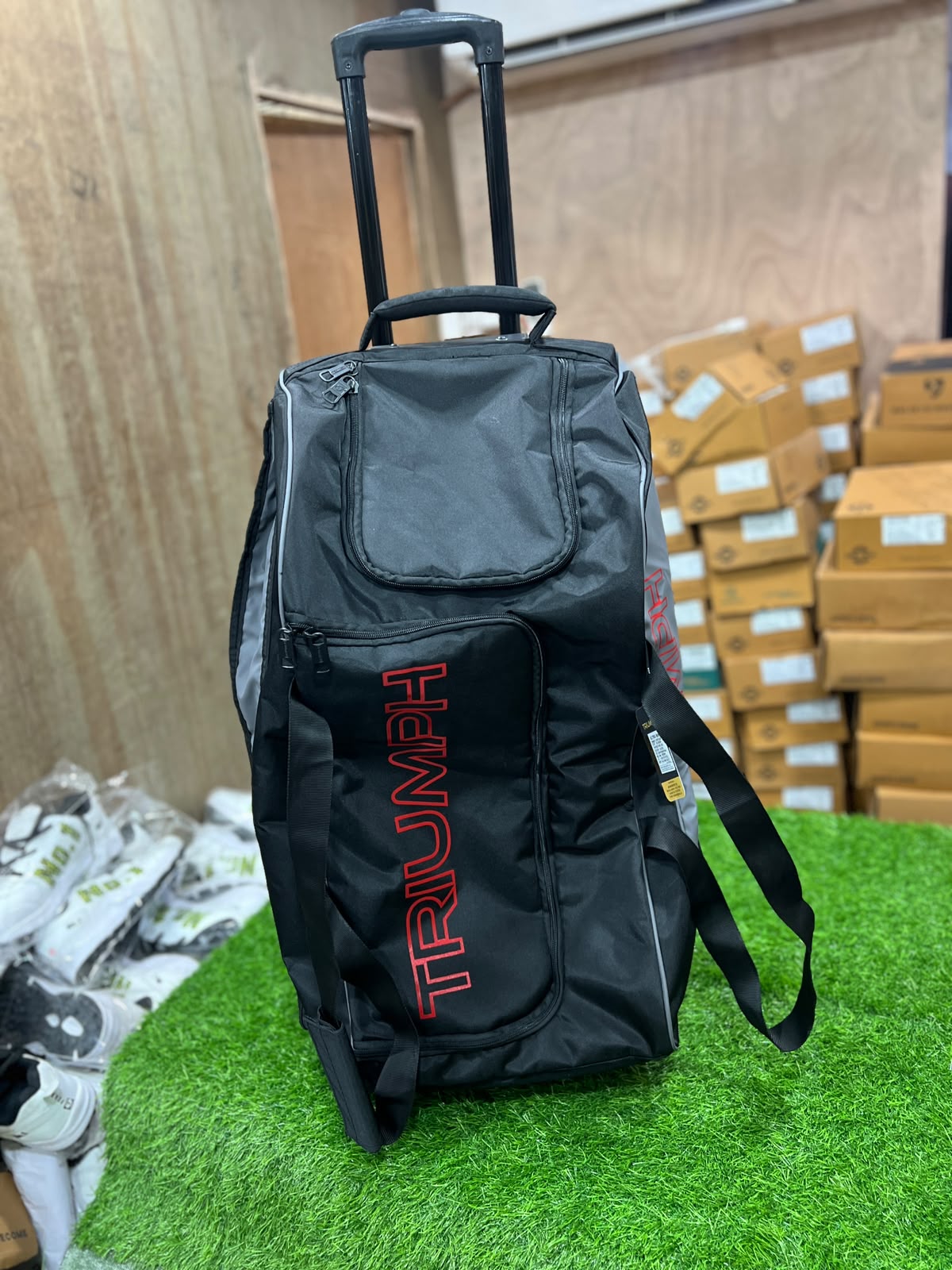TRIUMPH ULTRA MAX WHEEL KIT BAG