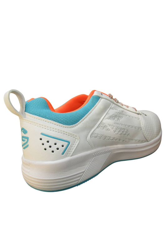 Cricket spike shoes